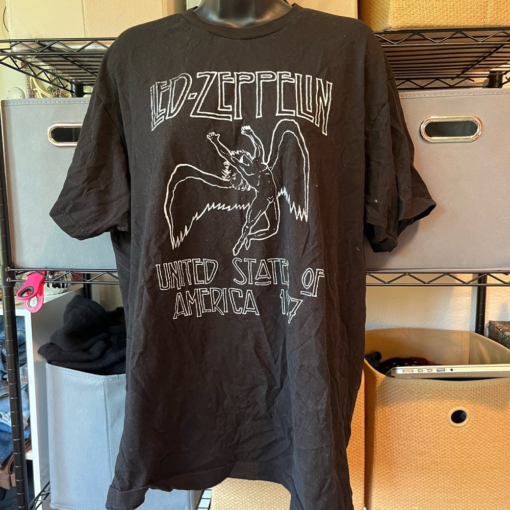 Black Short-Sleeve Graphic Tee - Men's Band Shirt